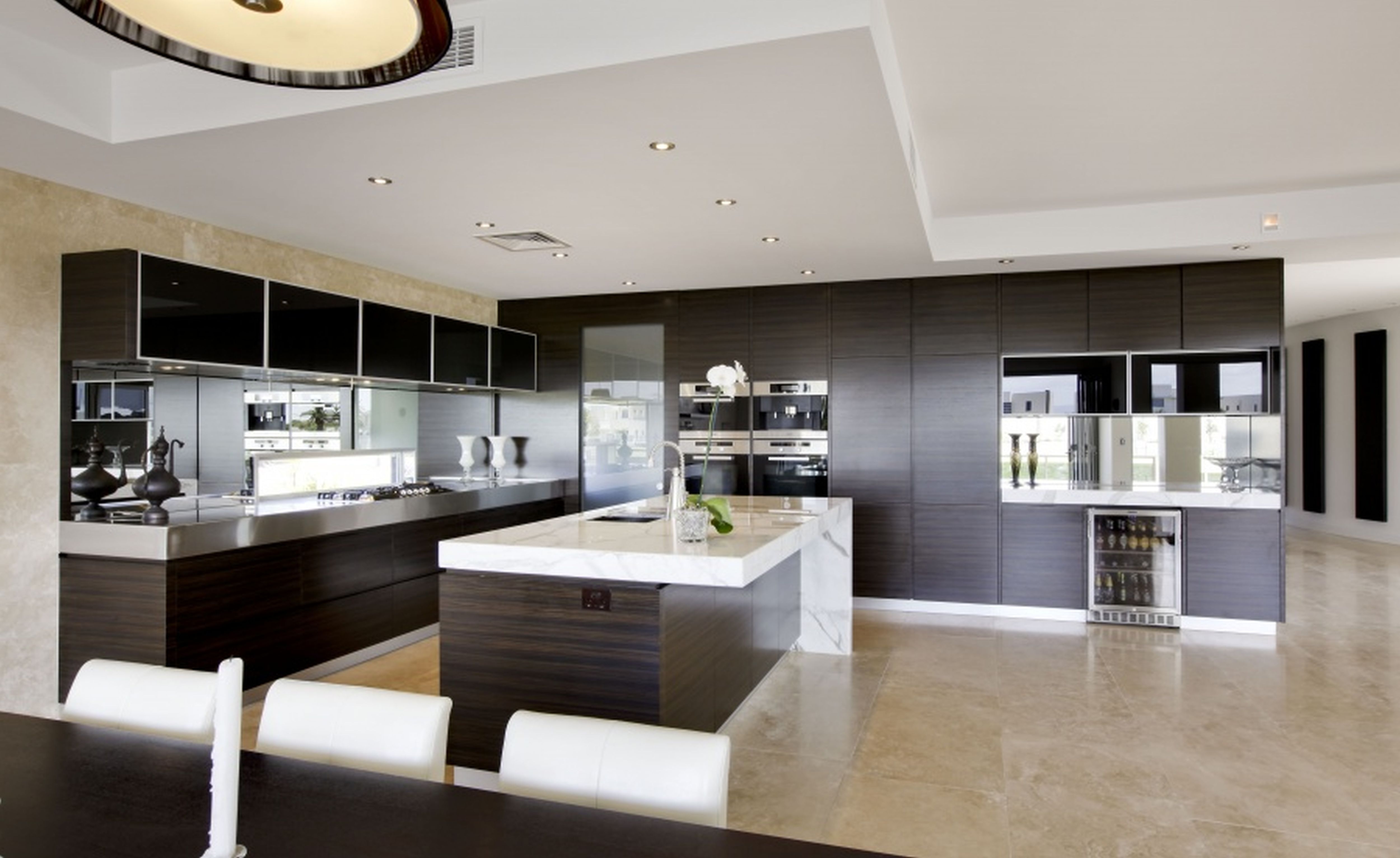 کابینت مدرن مناسب چه آشپزخانه هایی است؟